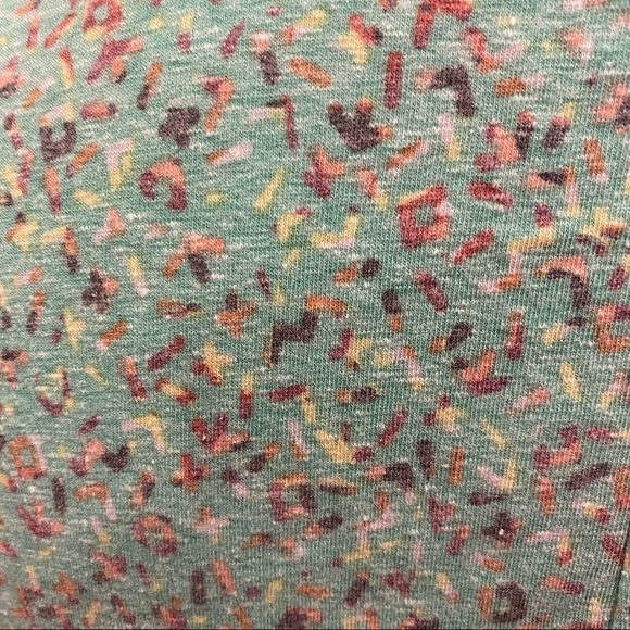 NWT LuLaRoe “Perfect T” Short Sleeve Shirt Size XS (2-4) - Picture 6 of 8